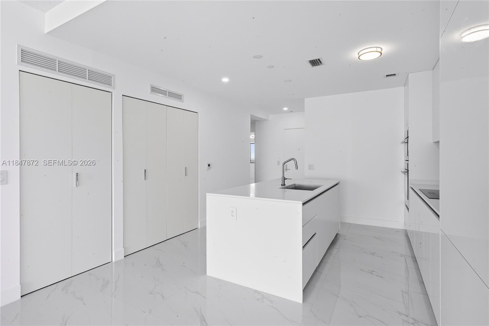 700 NE 24th ST # 3502, Miami FL 33137 — 27