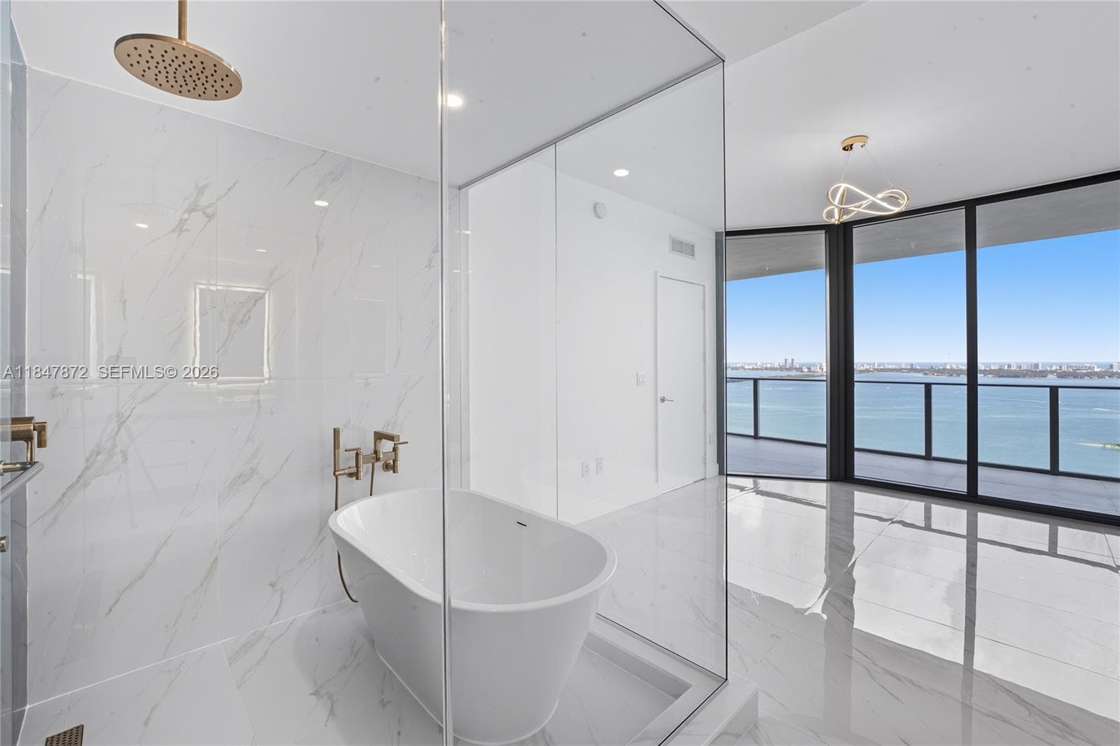 700 NE 24th ST # 3502, Miami FL 33137 — 43