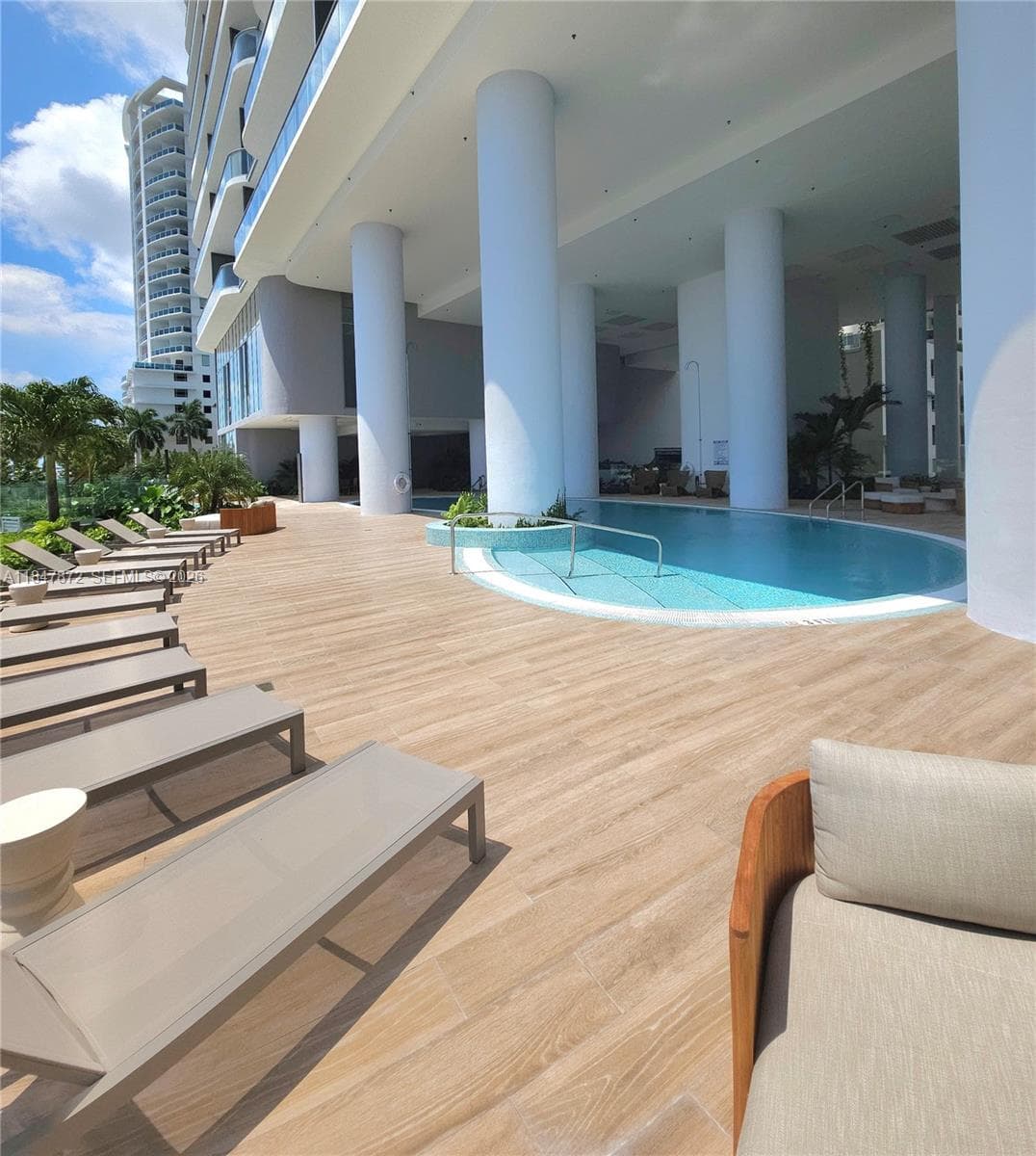 700 NE 24th ST # 3502, Miami FL 33137 — 12