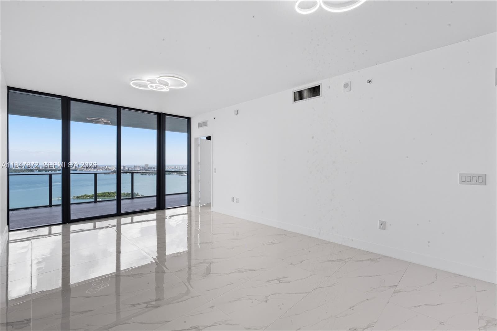 700 NE 24th ST # 3502, Miami FL 33137 — 33