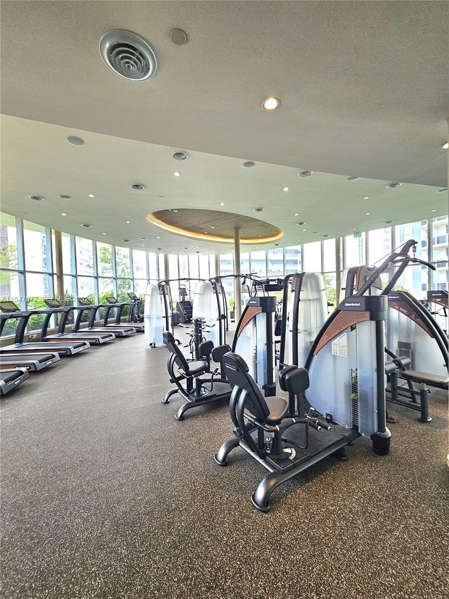 700 NE 24th ST # 3502, Miami FL 33137 — 19