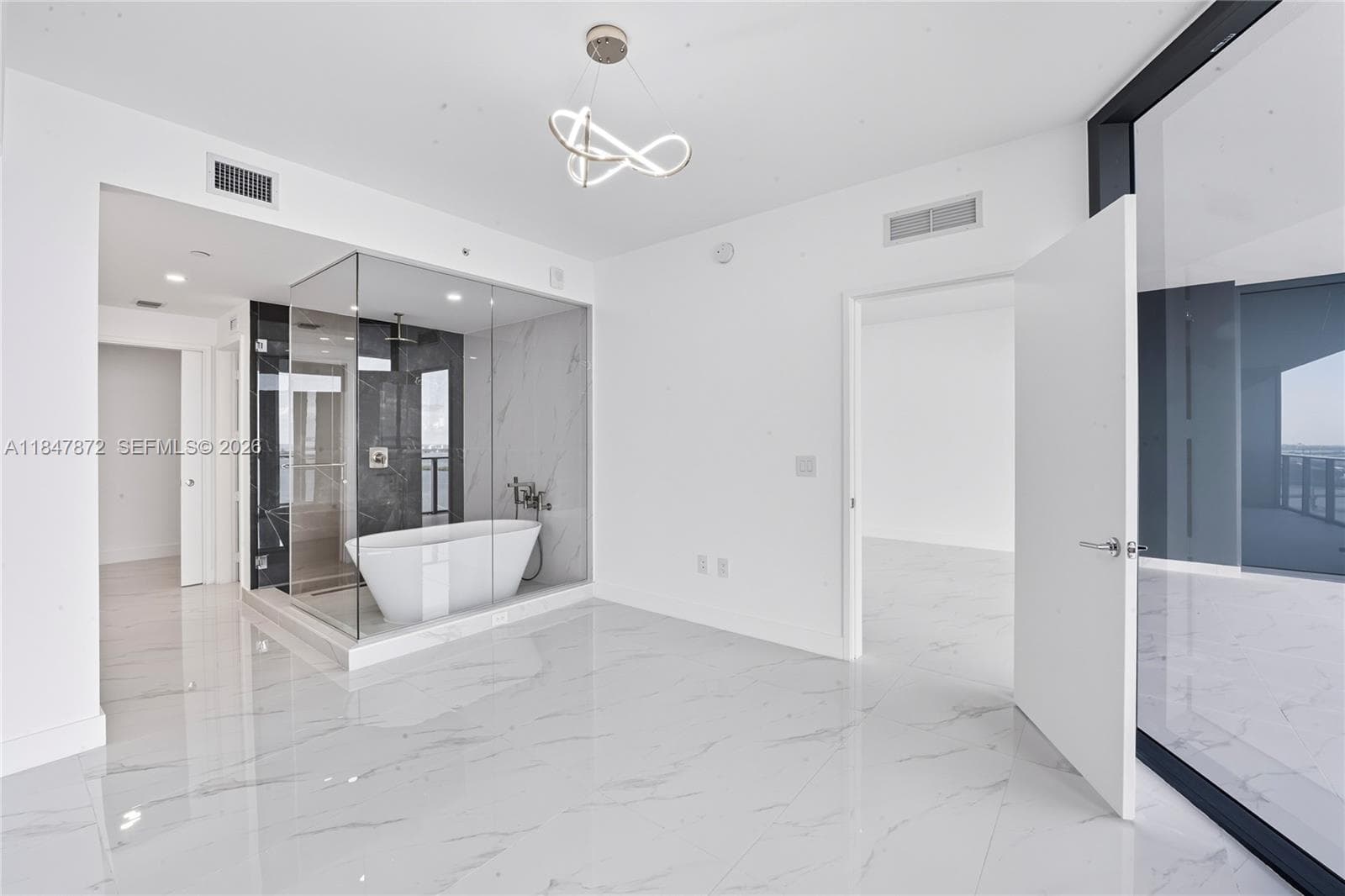 700 NE 24th ST # 3502, Miami FL 33137 — 39