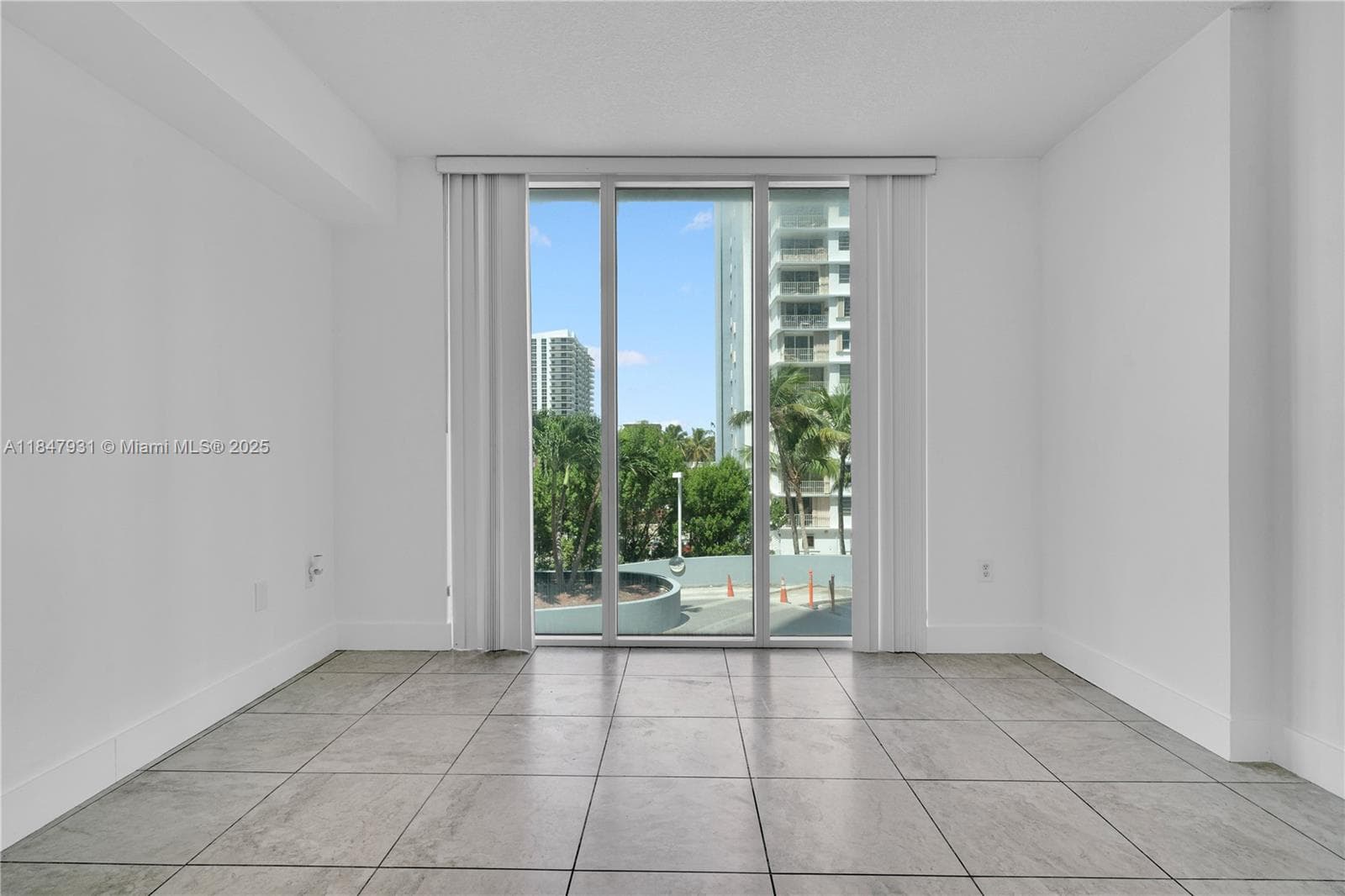 1881 79th St Cswy # 404, North Bay Village FL 33141 — 36