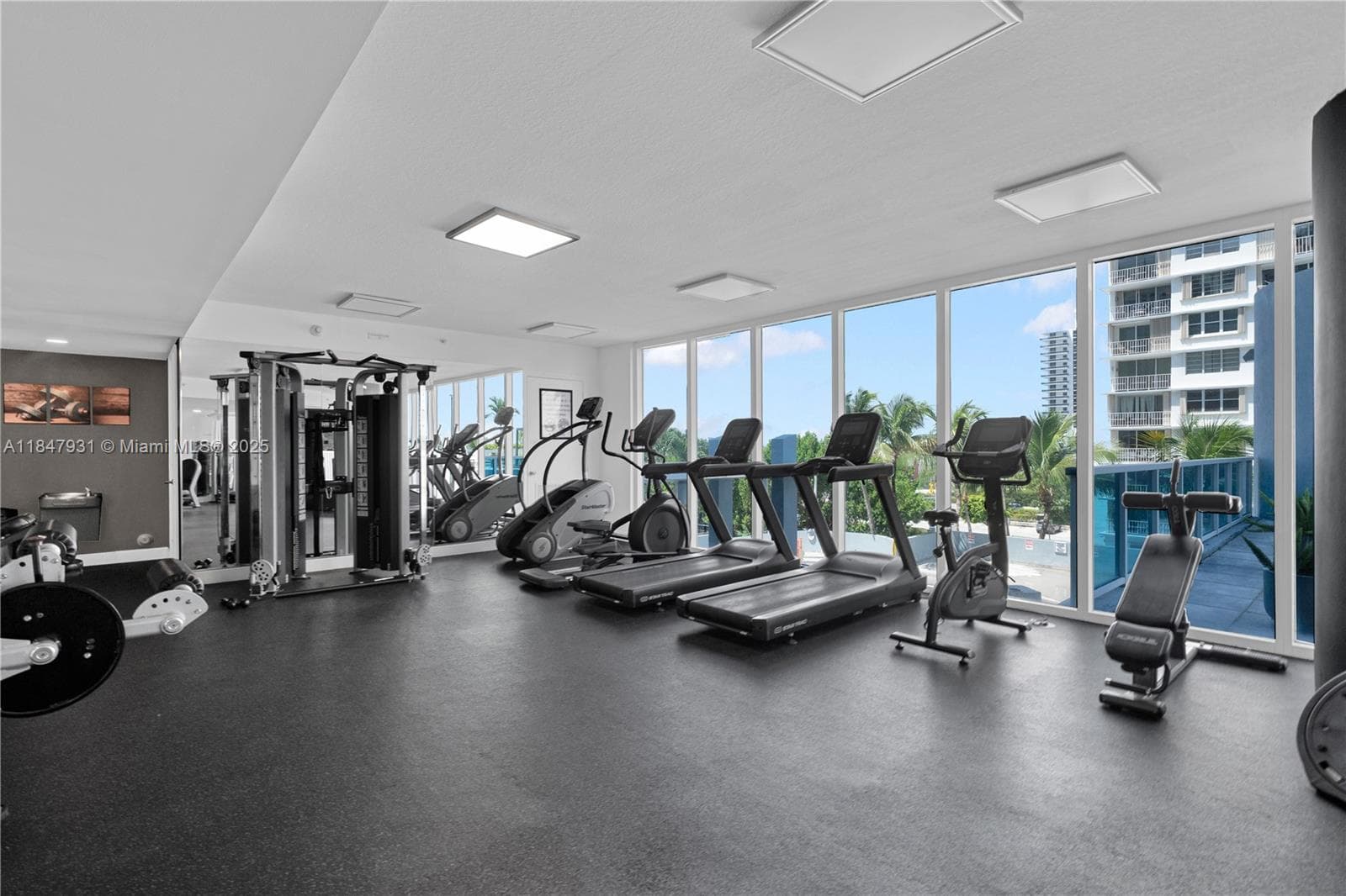 1881 79th St Cswy # 404, North Bay Village FL 33141 — 49