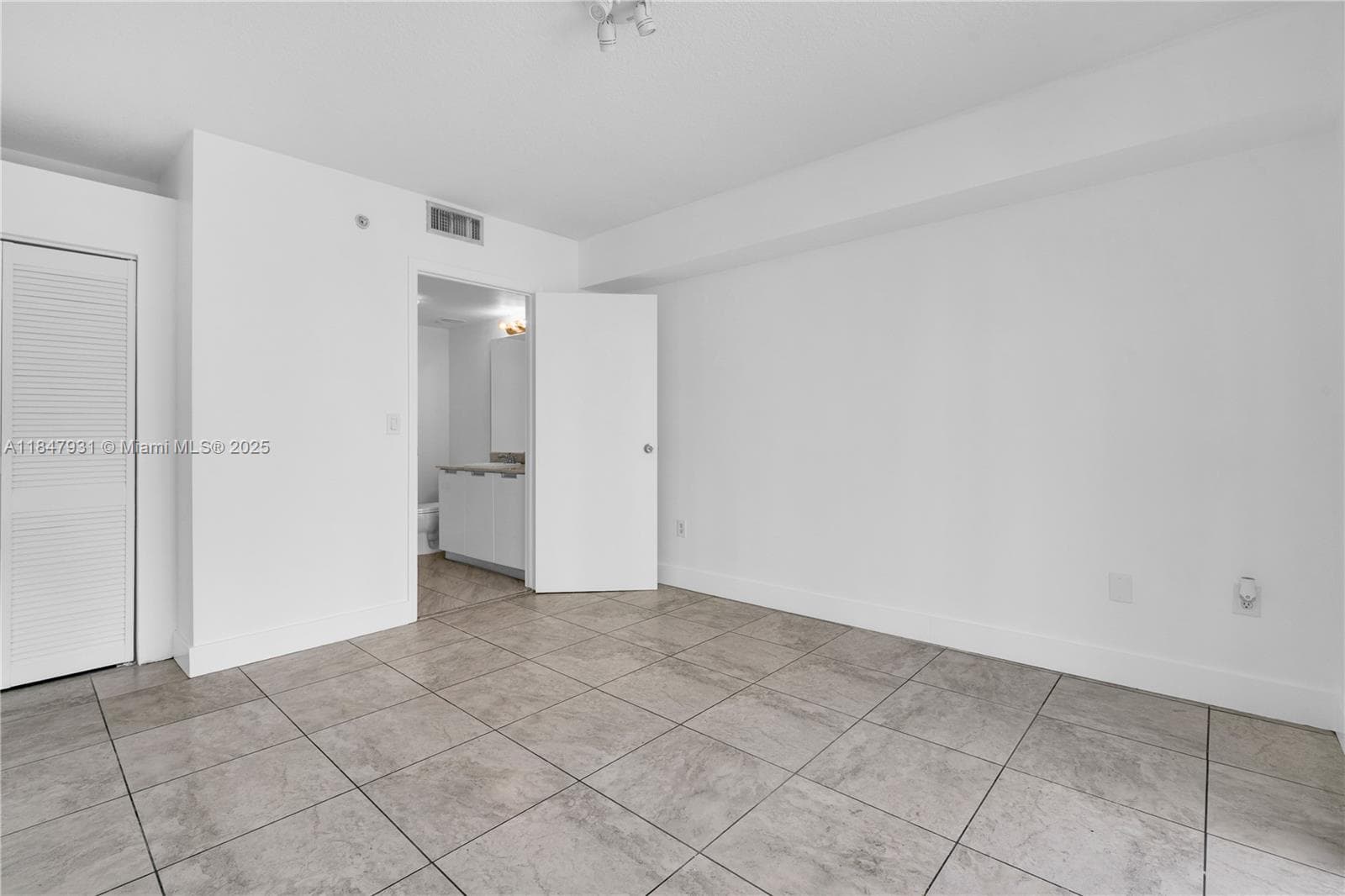 1881 79th St Cswy # 404, North Bay Village FL 33141 — 37