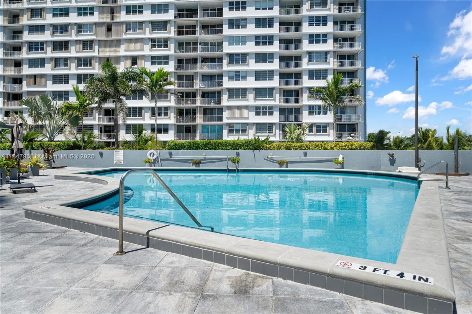 1881 79th St Cswy # 404, North Bay Village FL 33141 — 48