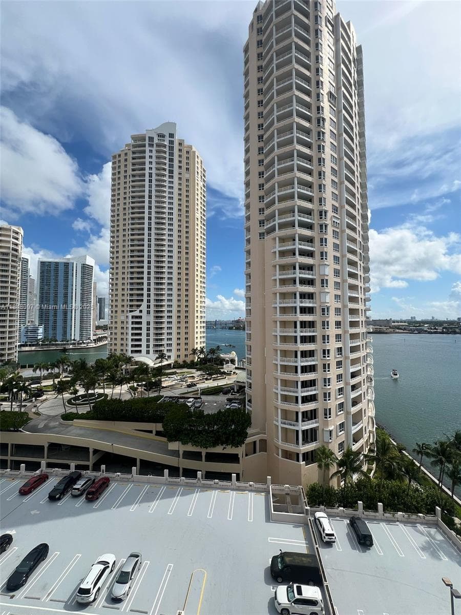 540 Brickell Key Dr # 1524, Miami FL 33131 — 12