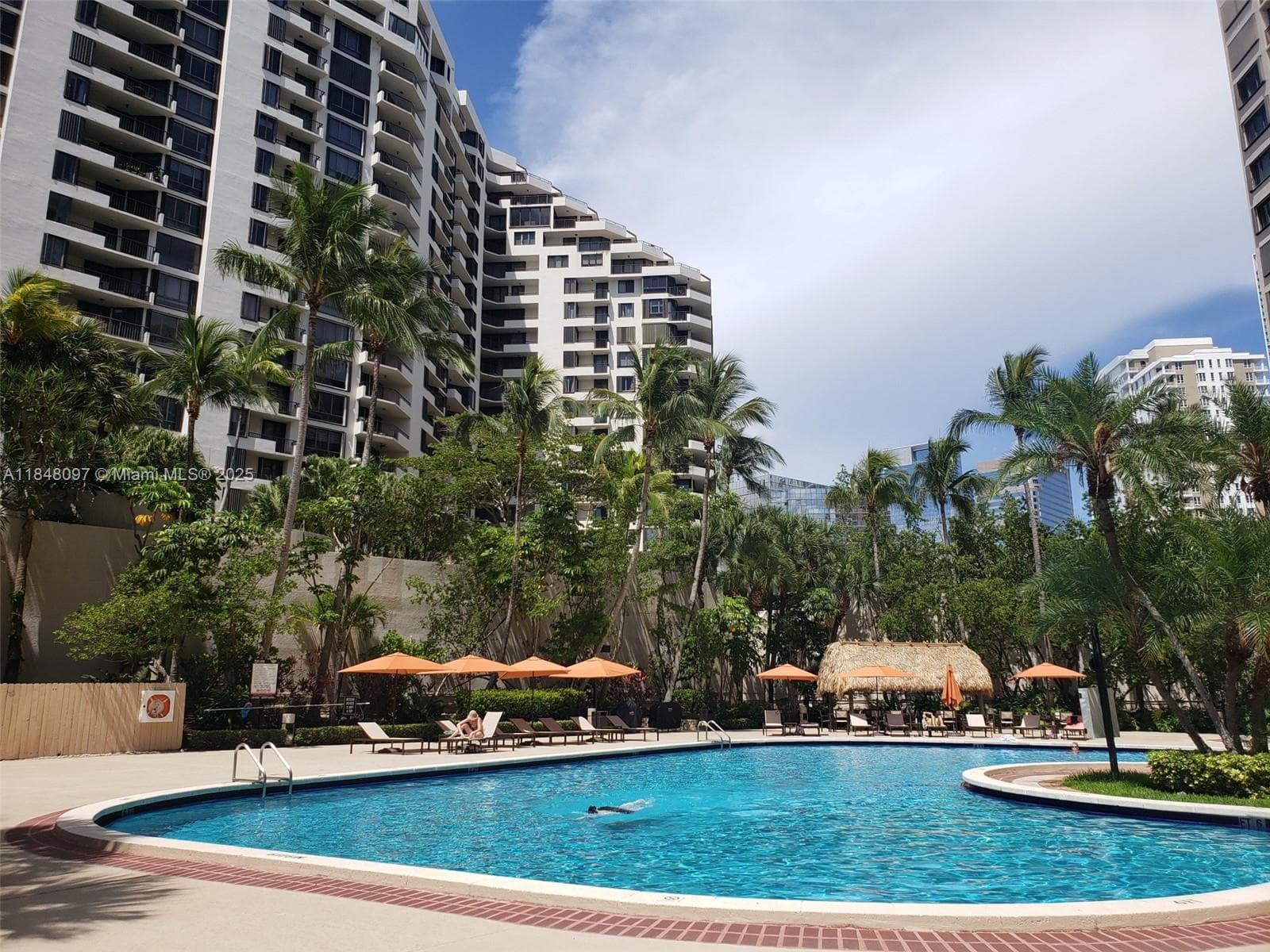 540 Brickell Key Dr # 1524, Miami FL 33131 — 32