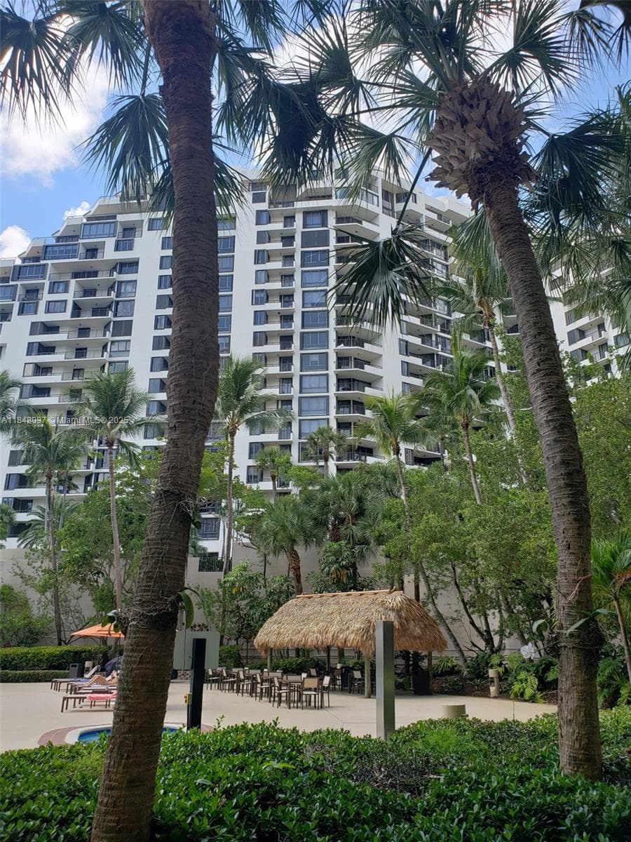 540 Brickell Key Dr # 1524, Miami FL 33131 — 45