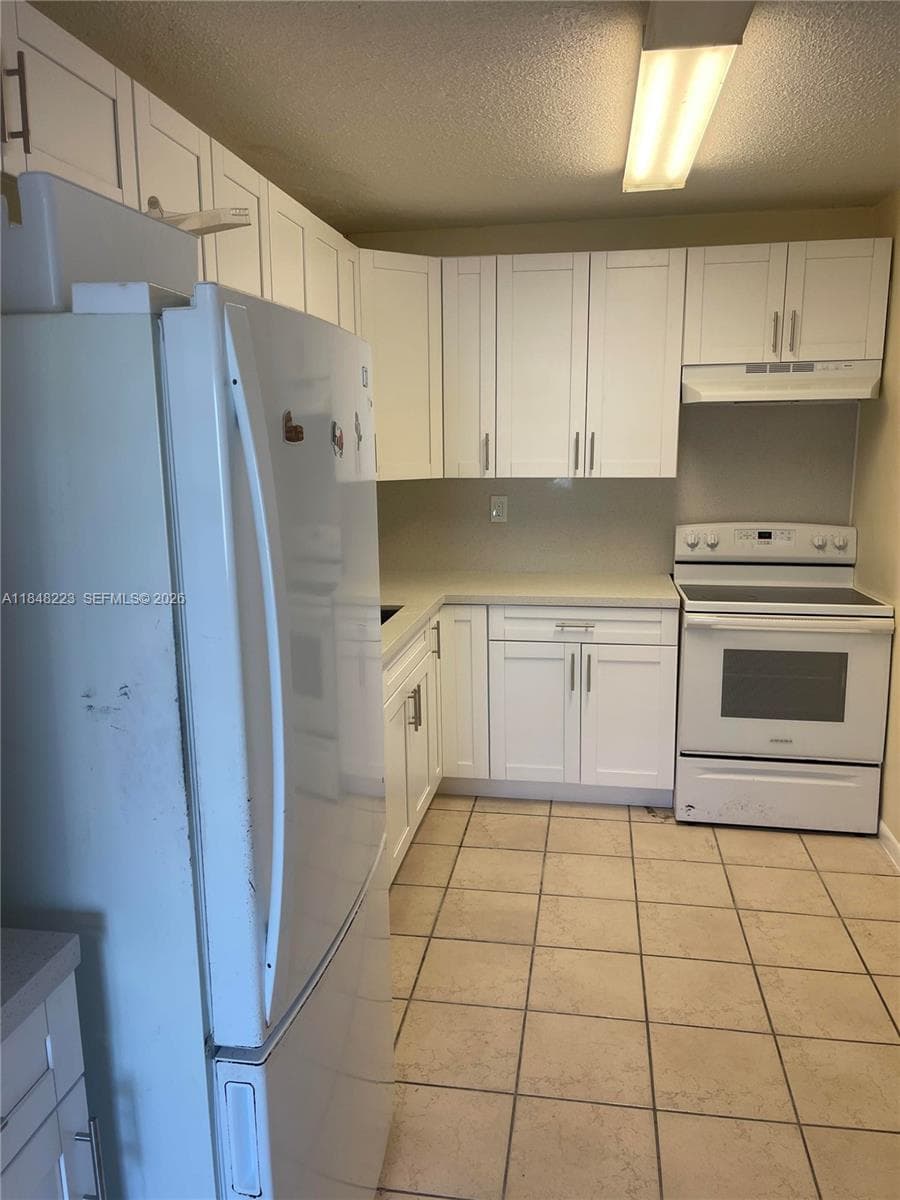 1325 W 68th St # 221, Hialeah FL 33014 — 5
