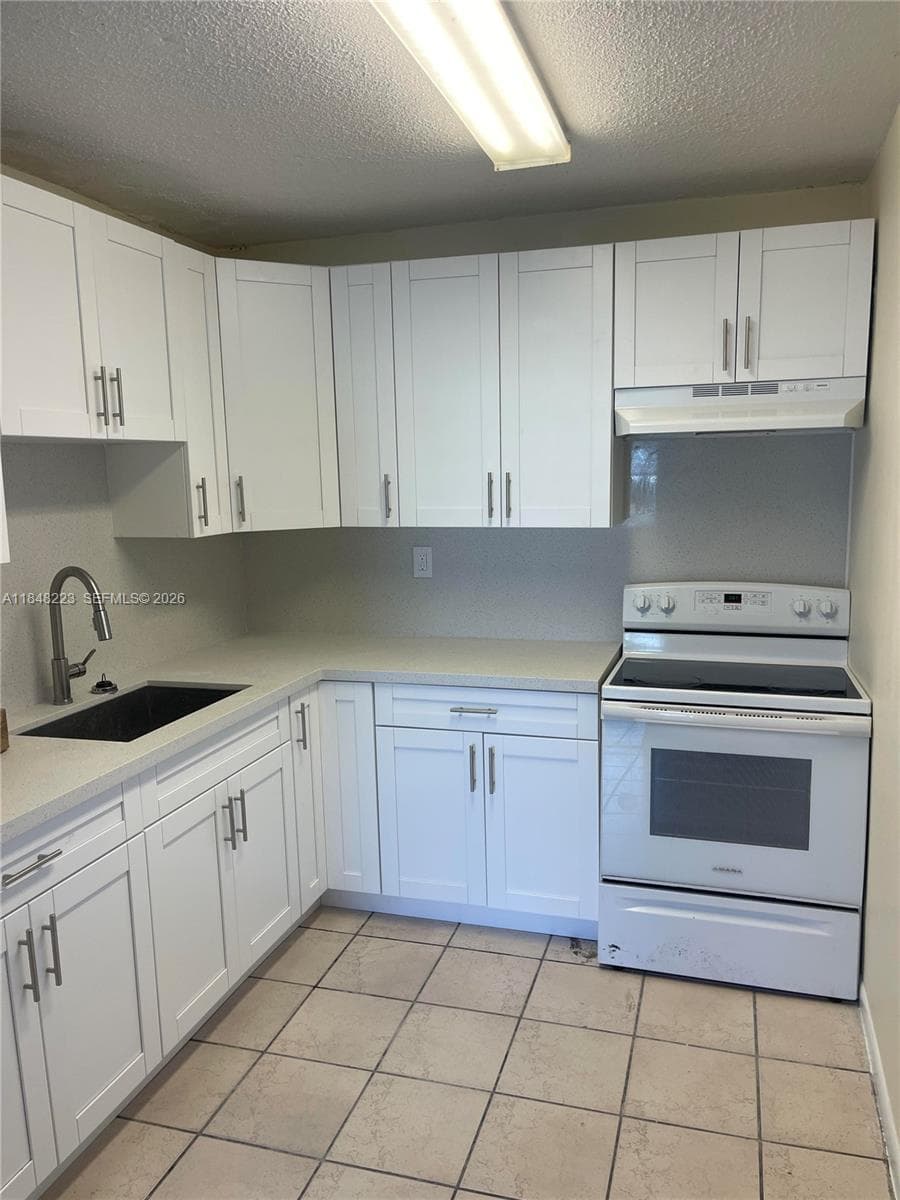 1325 W 68th St # 221, Hialeah FL 33014 — 4