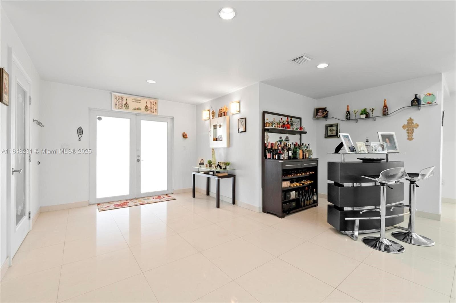 5045 SW 67th Ave, South Miami FL 33155 — 5