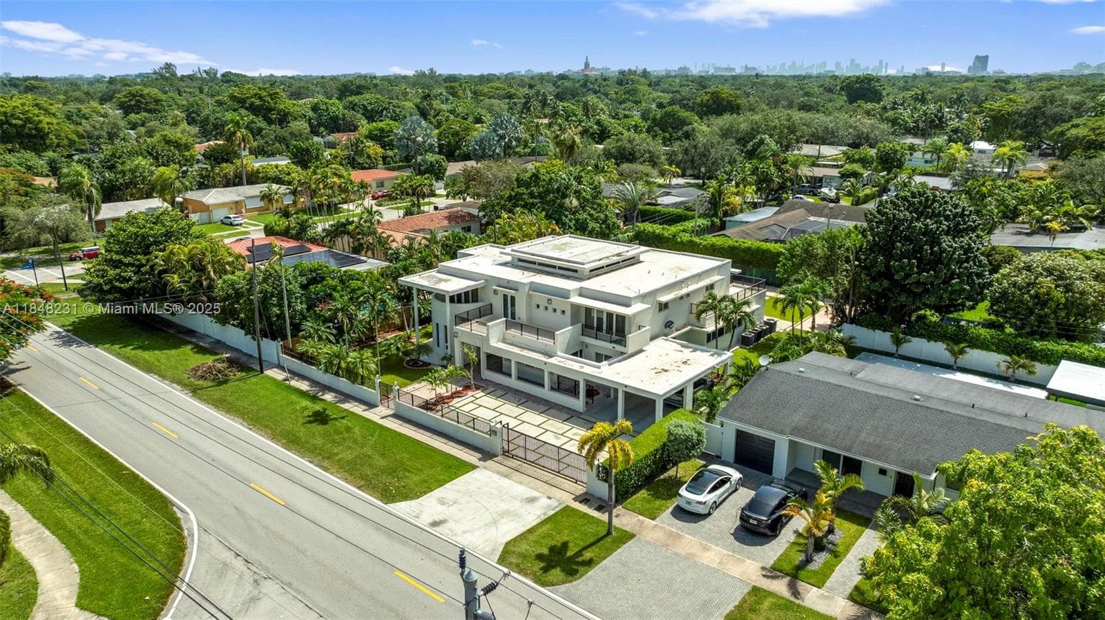 5045 SW 67th Ave, South Miami FL 33155 — 54