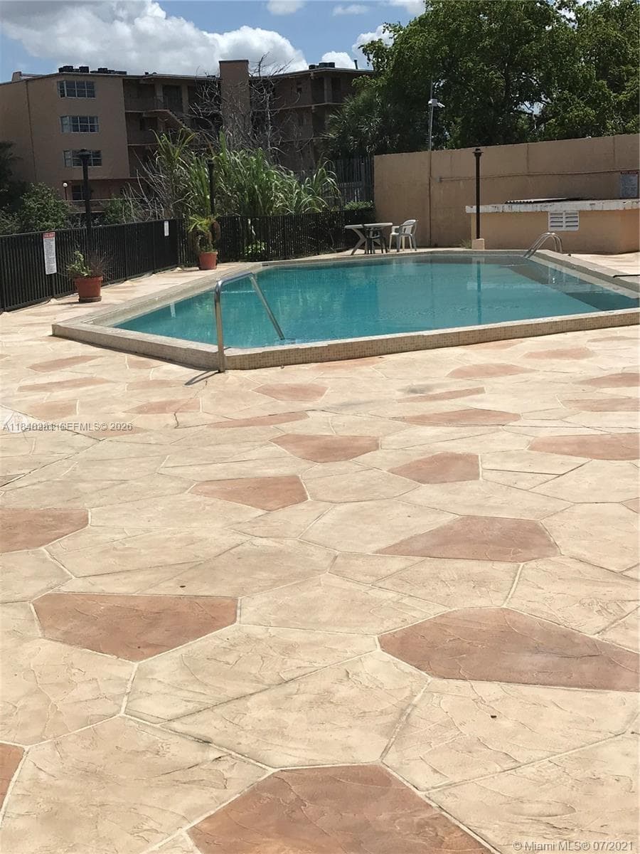1325 W 68th St # 514, Hialeah FL 33014 — 20