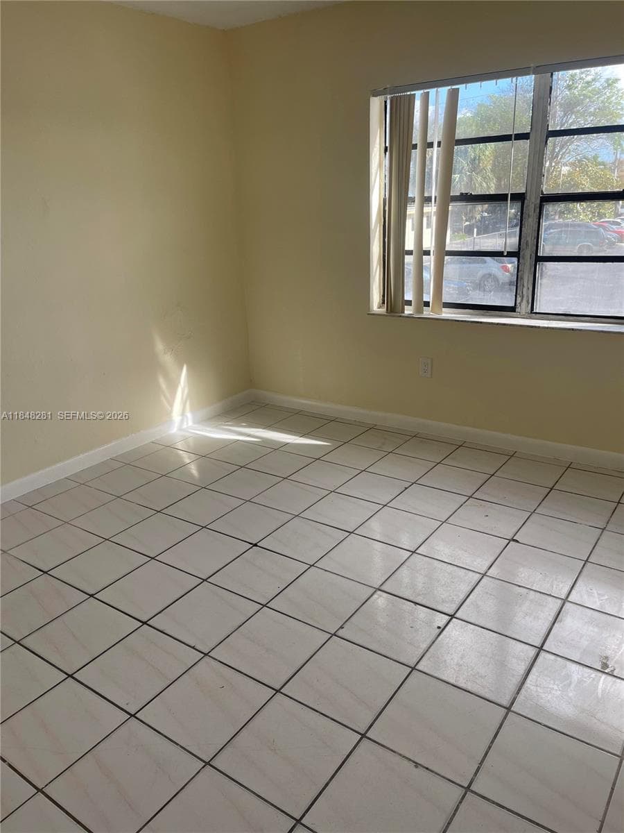 1325 W 68th St # 514, Hialeah FL 33014 — 10