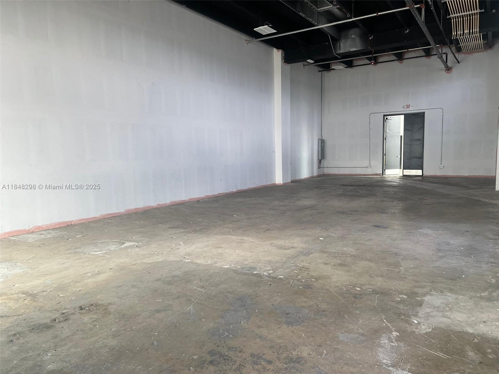 2300 W 8th Ave # 2, Hialeah FL 33010 — 1