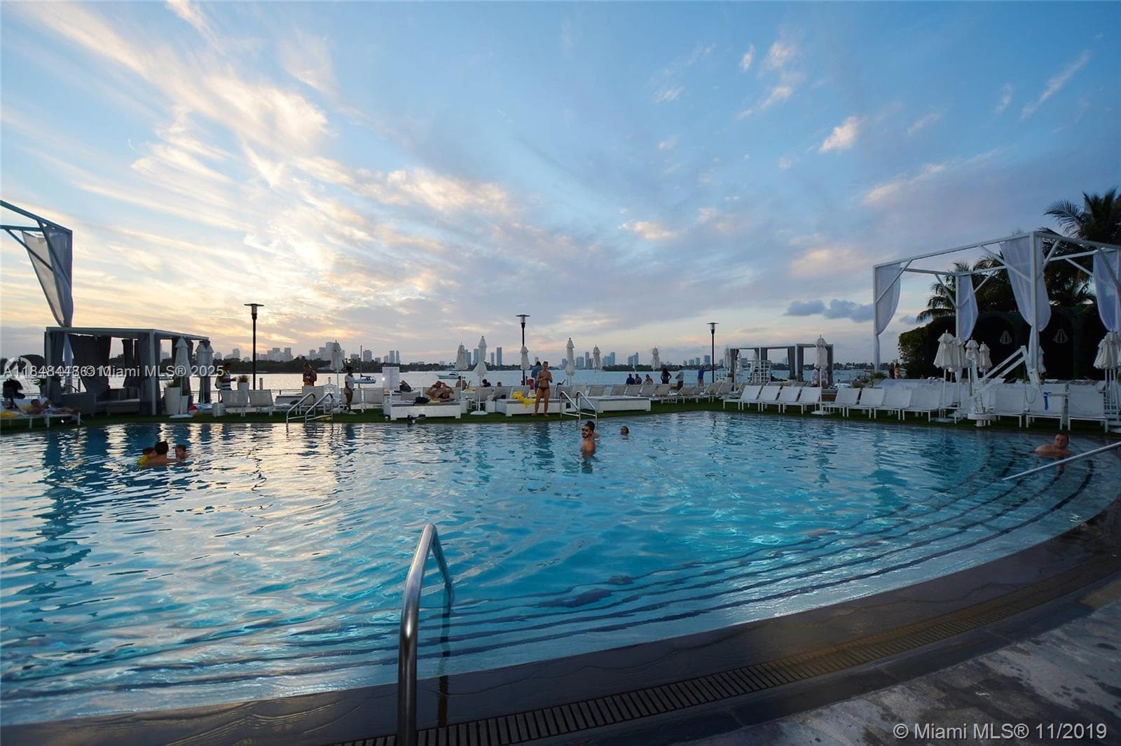 1100 West Ave # 1019, Miami Beach FL 33139 — 36