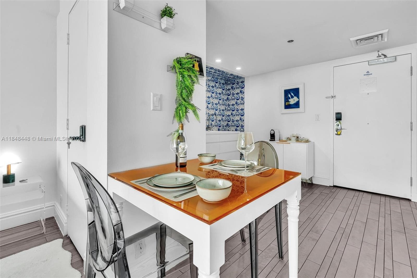 1100 West Ave # 1019, Miami Beach FL 33139 — 24