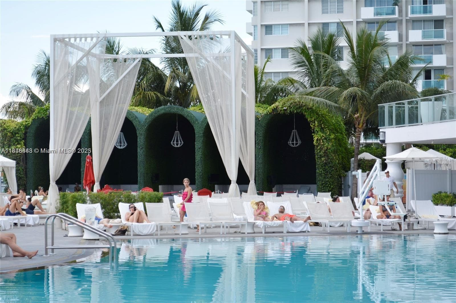 1100 West Ave # 1019, Miami Beach FL 33139 — 37