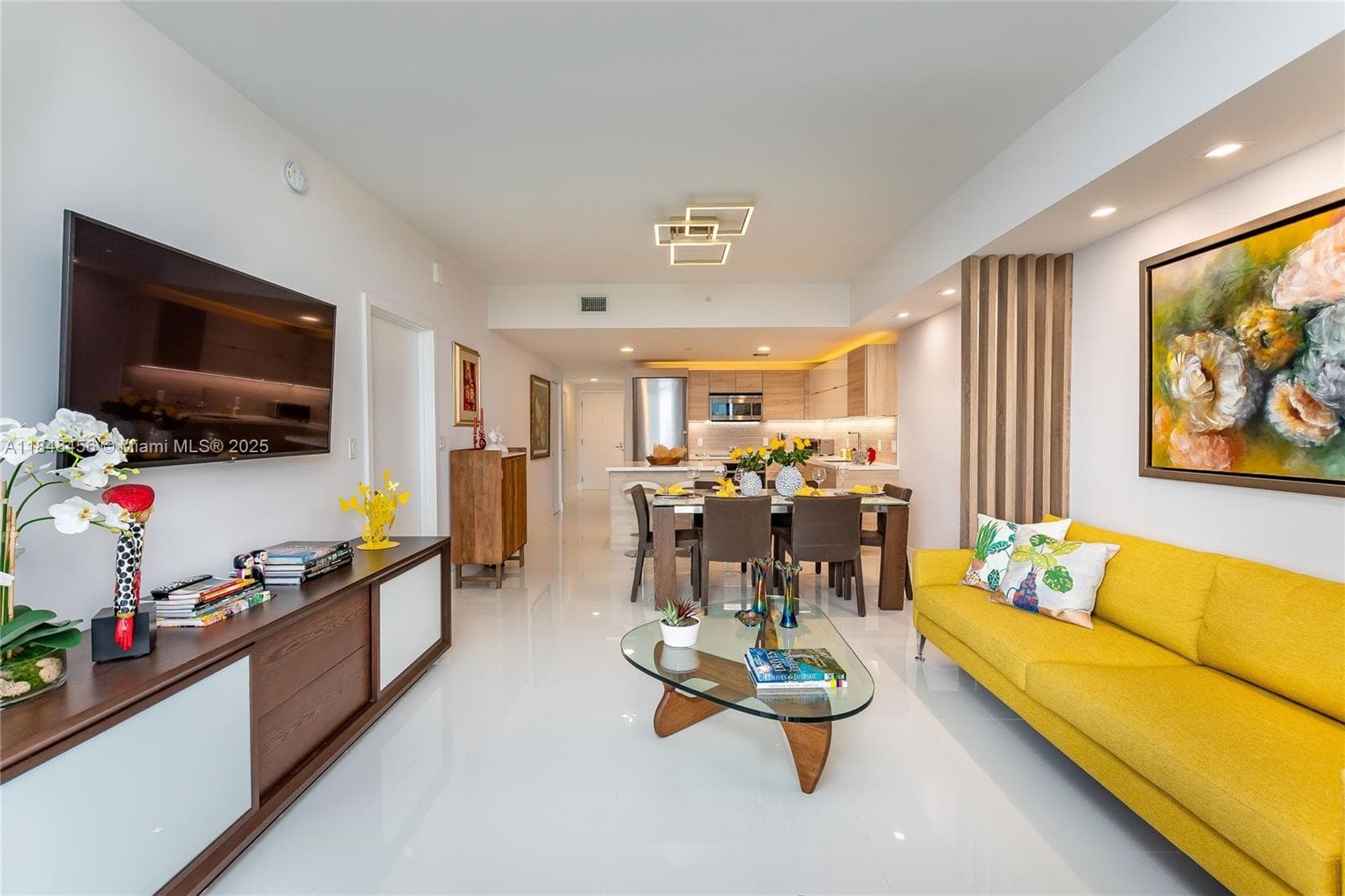 16385 Biscayne Blvd, North Miami Beach FL 33160 — 13