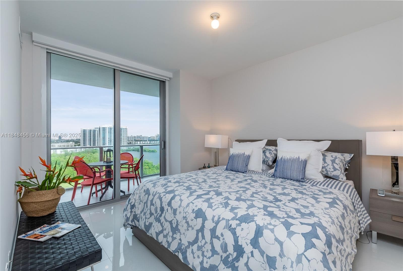 16385 Biscayne Blvd, North Miami Beach FL 33160 — 18