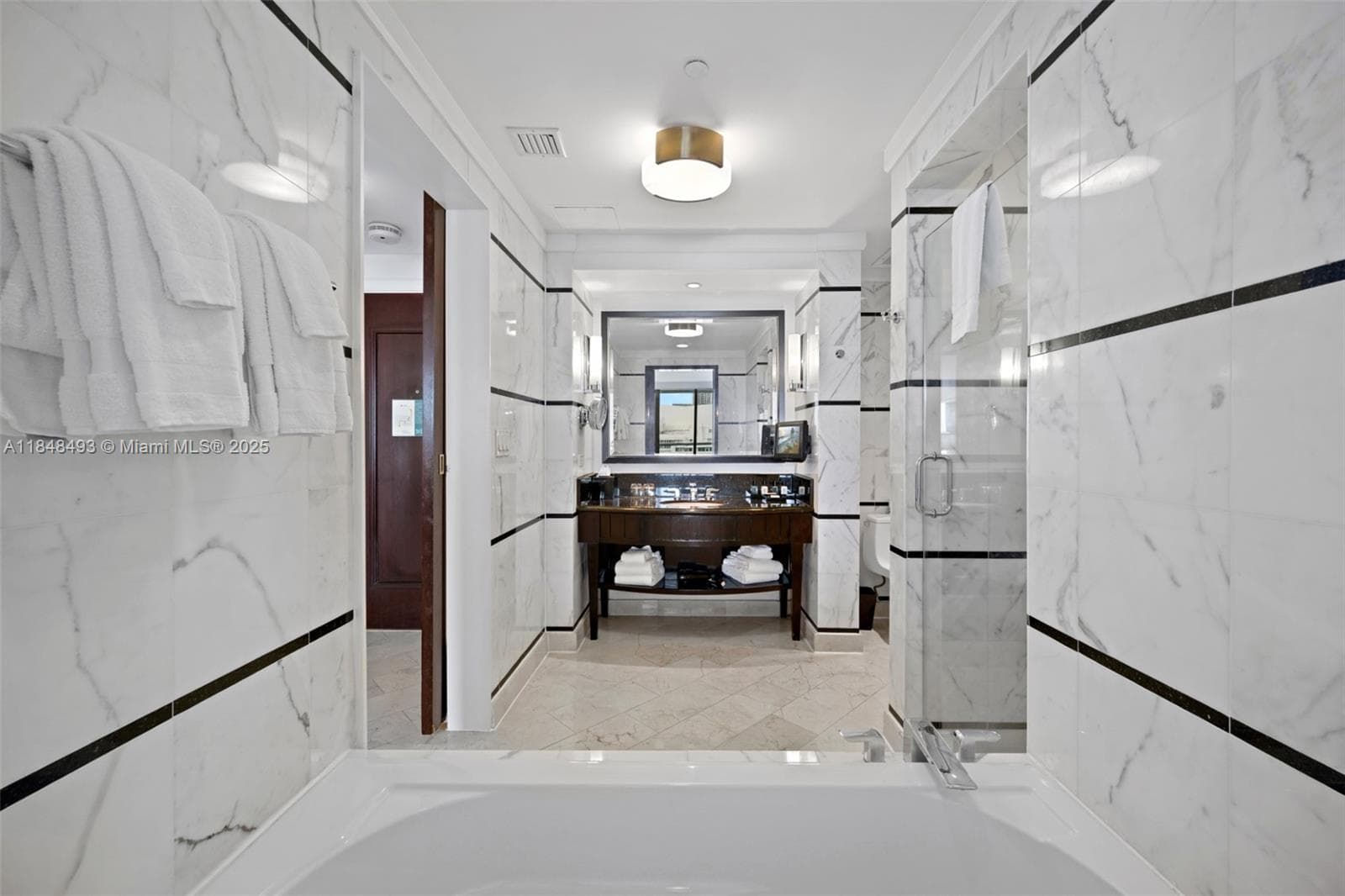 4391 Collins Ave # 1605, Miami Beach FL 33140 — 23