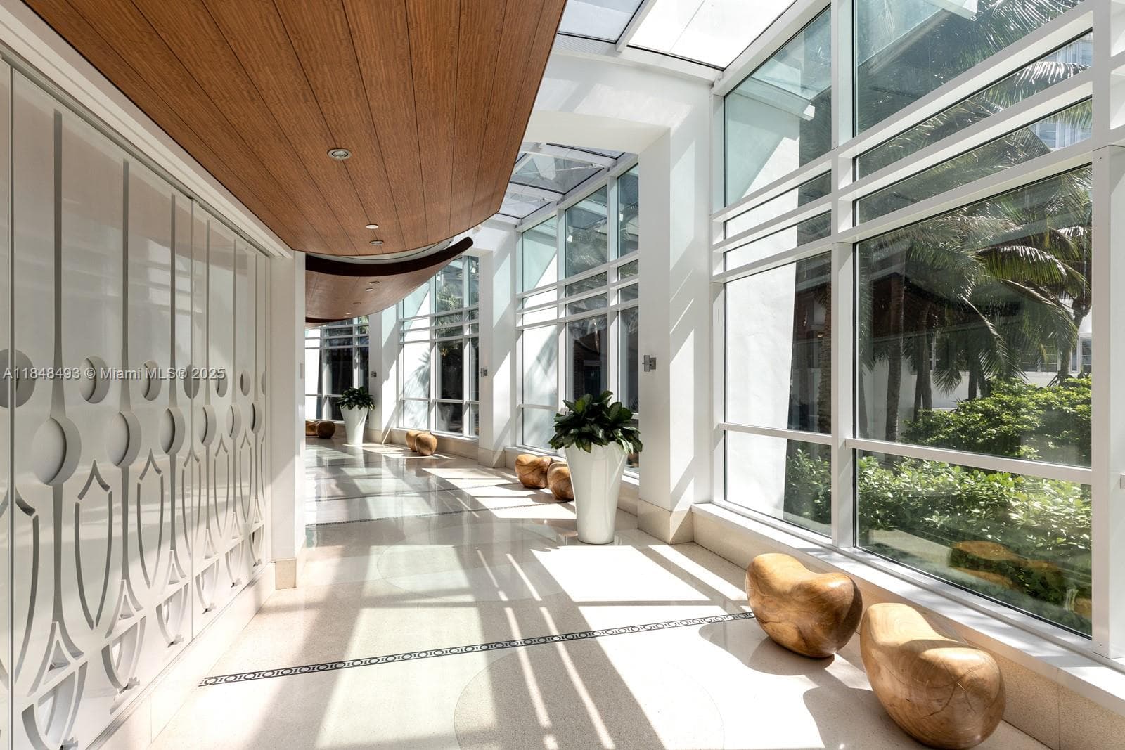 4391 Collins Ave # 1605, Miami Beach FL 33140 — 28