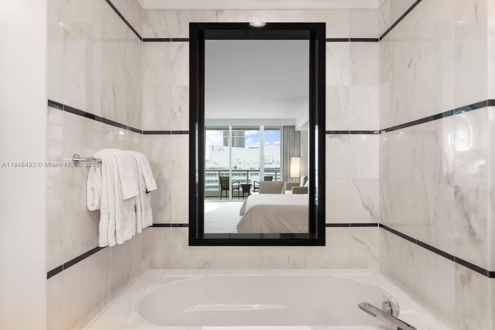 4391 Collins Ave # 1605, Miami Beach FL 33140 — 20