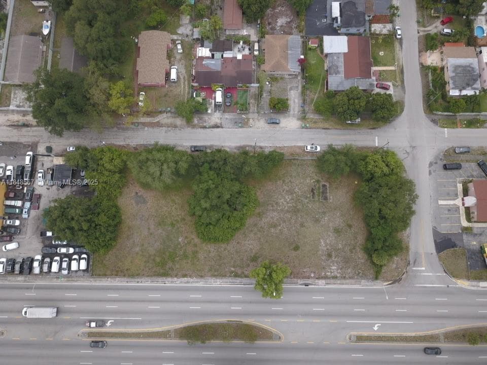 2801 NW 102nd St, Miami FL 33165 — 2