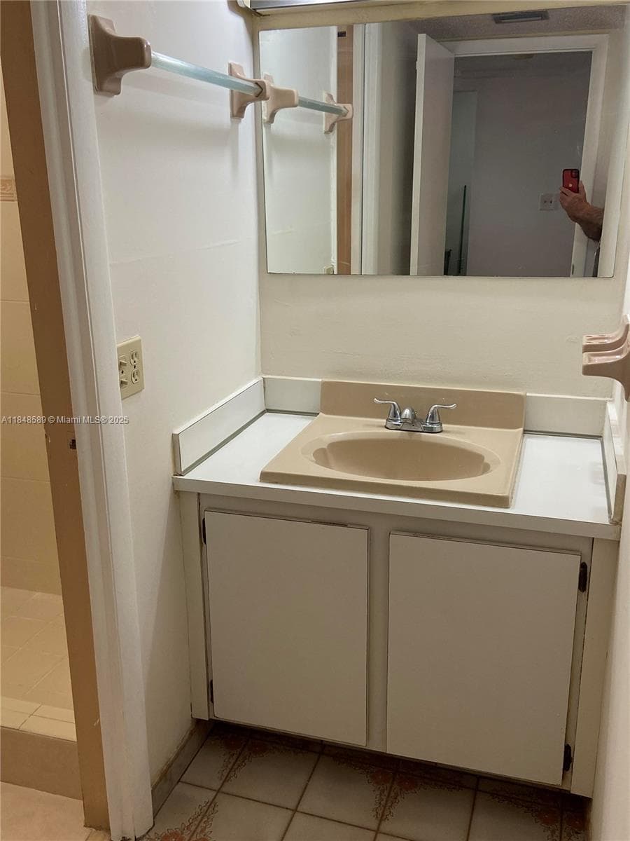 440 E 23rd St # 1416, Hialeah FL 33013 — 6