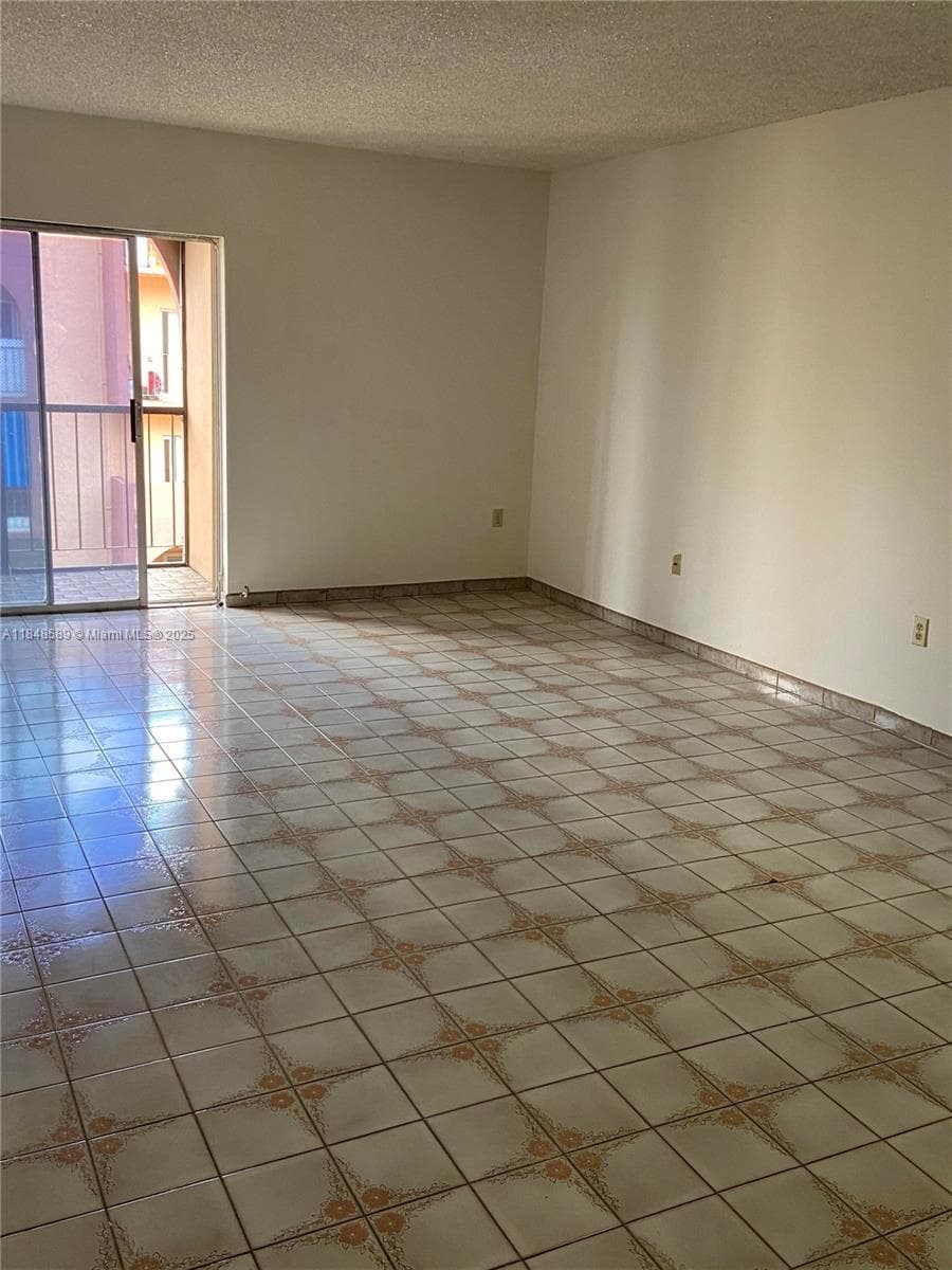 440 E 23rd St # 1416, Hialeah FL 33013 — 4