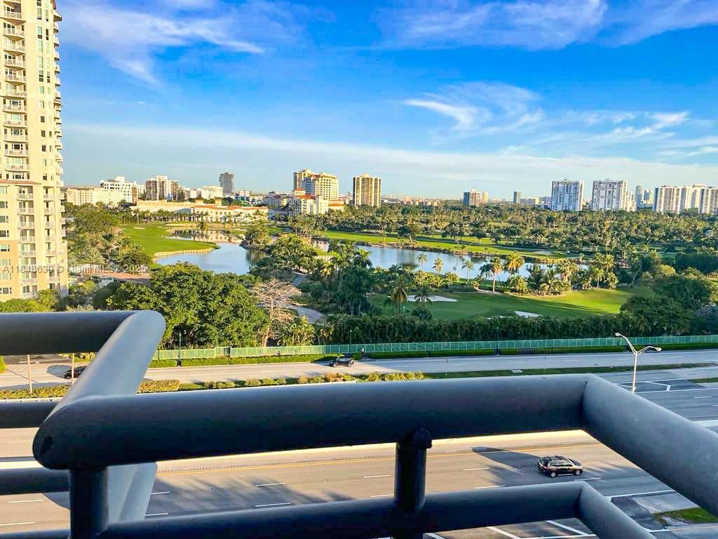 3300 NE 191 st # 1207, Aventura FL 33180 — 3
