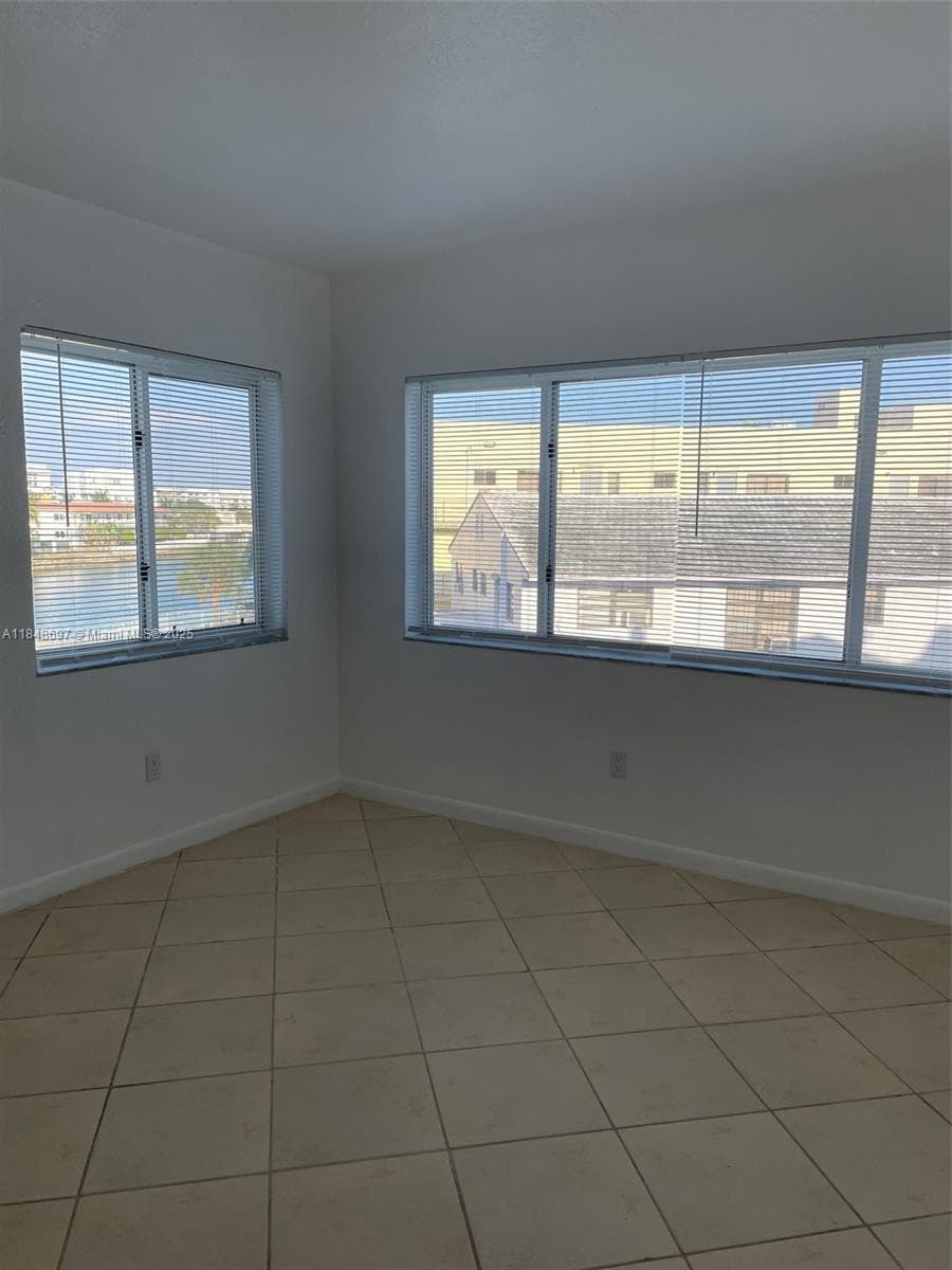 Rive Marseilles Condo, Miami Beach, FL — 5