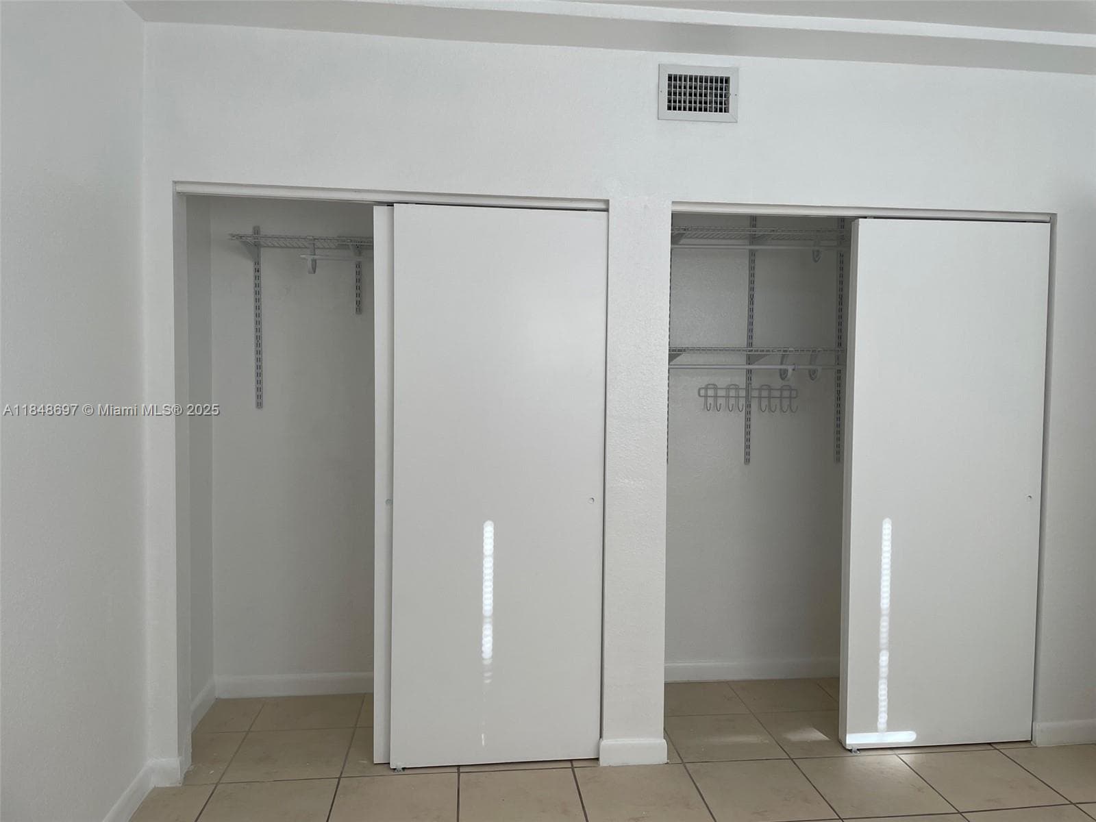 Rive Marseilles Condo, Miami Beach, FL — 10