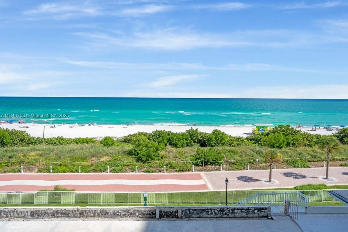 5601 Collins Ave # 511, Miami Beach FL 33140 — 34