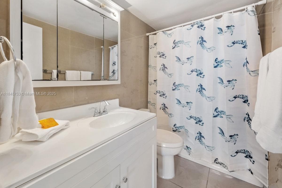 5601 Collins Ave # 511, Miami Beach FL 33140 — 15
