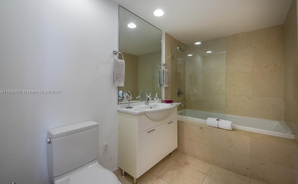 485 Brickell Ave # 3711, Miami FL 33131 — 13