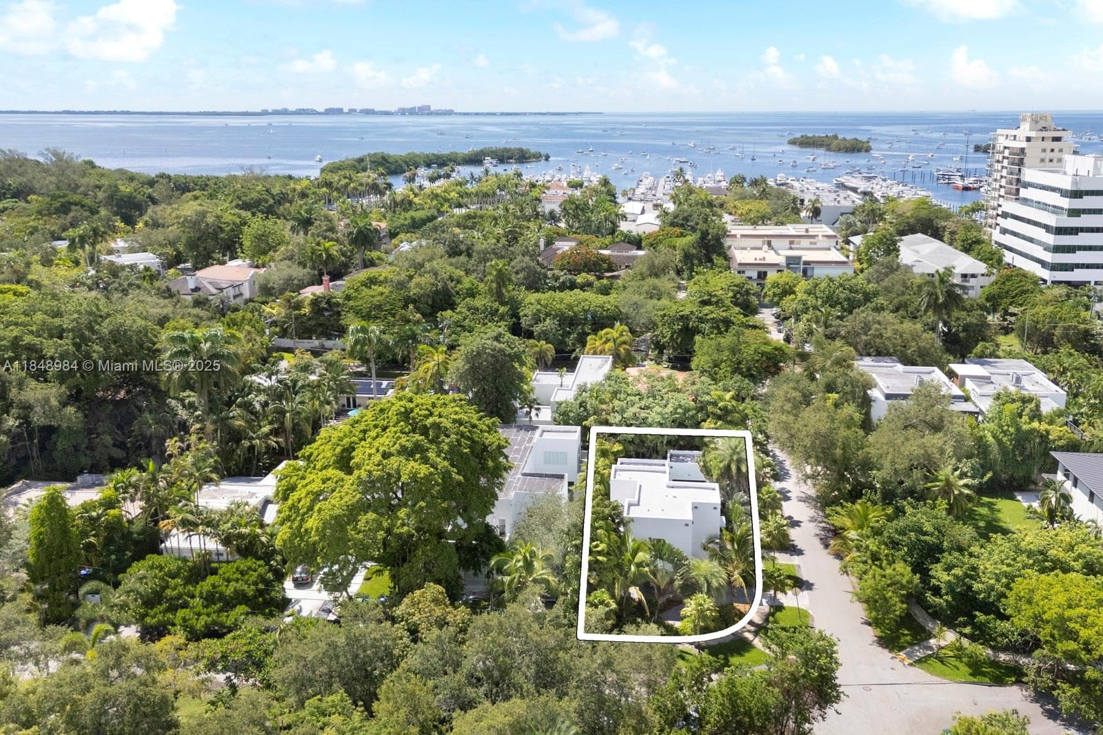 3175 Washington St, Miami FL 33133 — 42