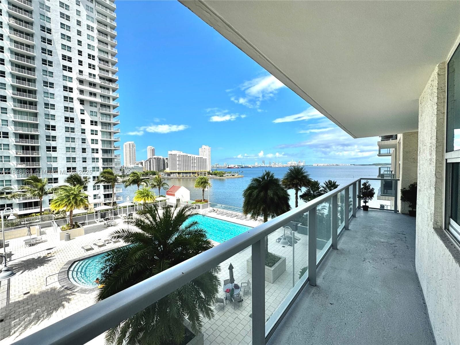 1155 Brickell Bay Dr # 906, Miami FL 33131 — 11