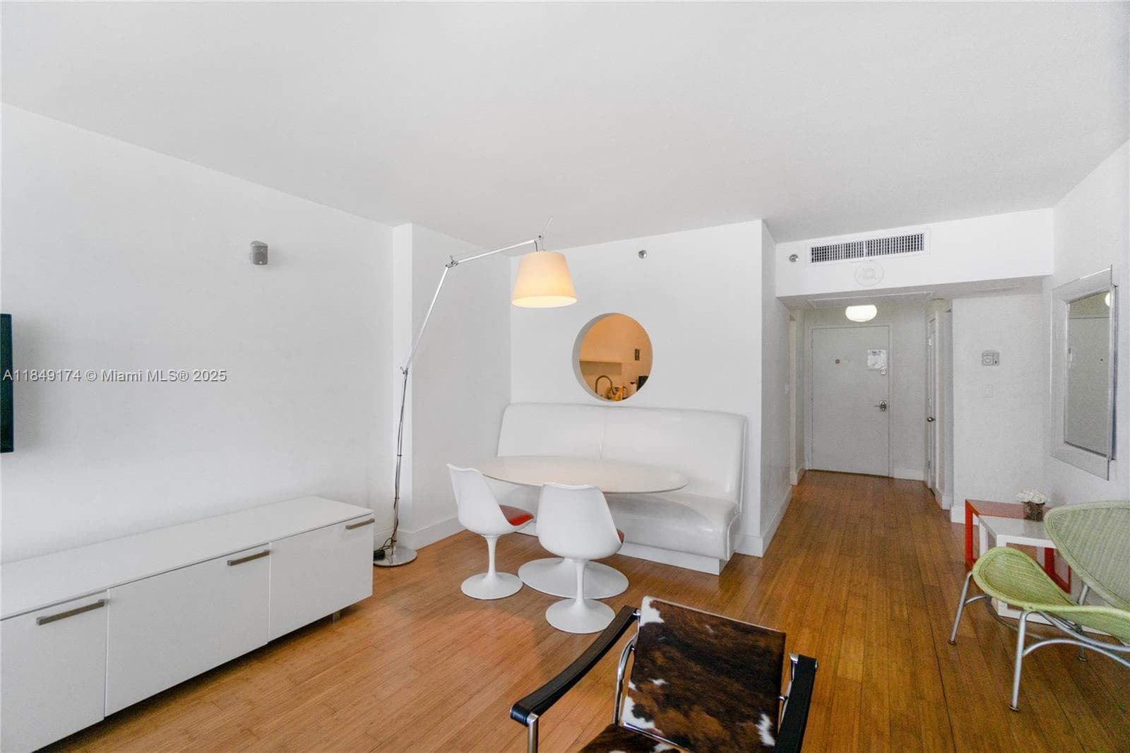 100 Lincoln Rd # 923, Miami Beach FL 33139 — 3