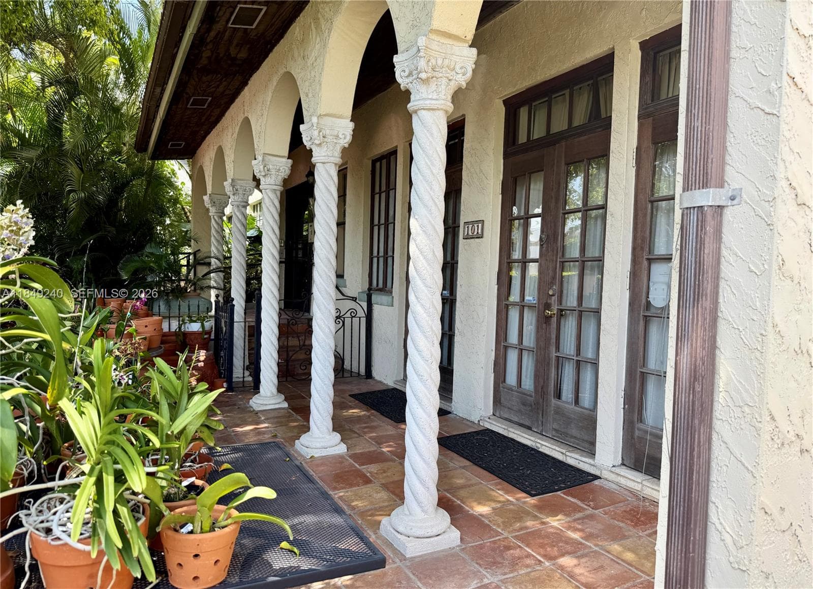 934 Michigan Ave # 304, Miami Beach FL 33139 — 21