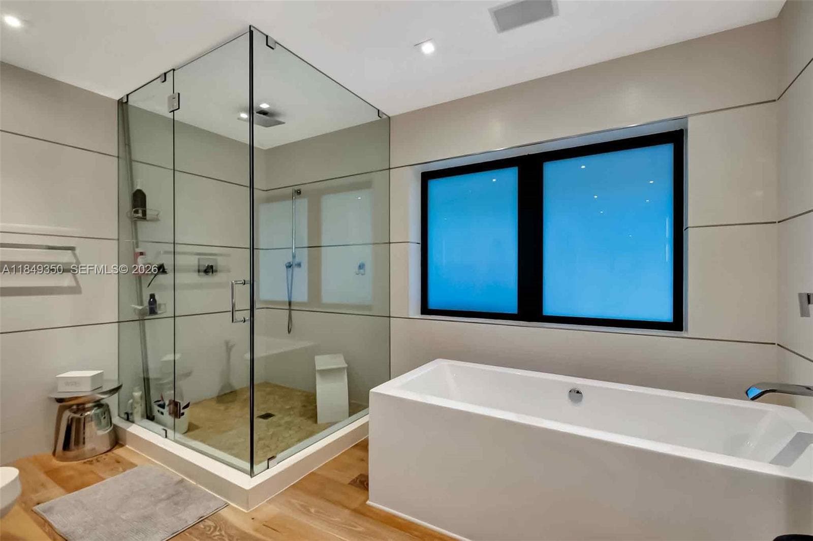 2152 Prairie Ave, Miami Beach FL 33139 — 46