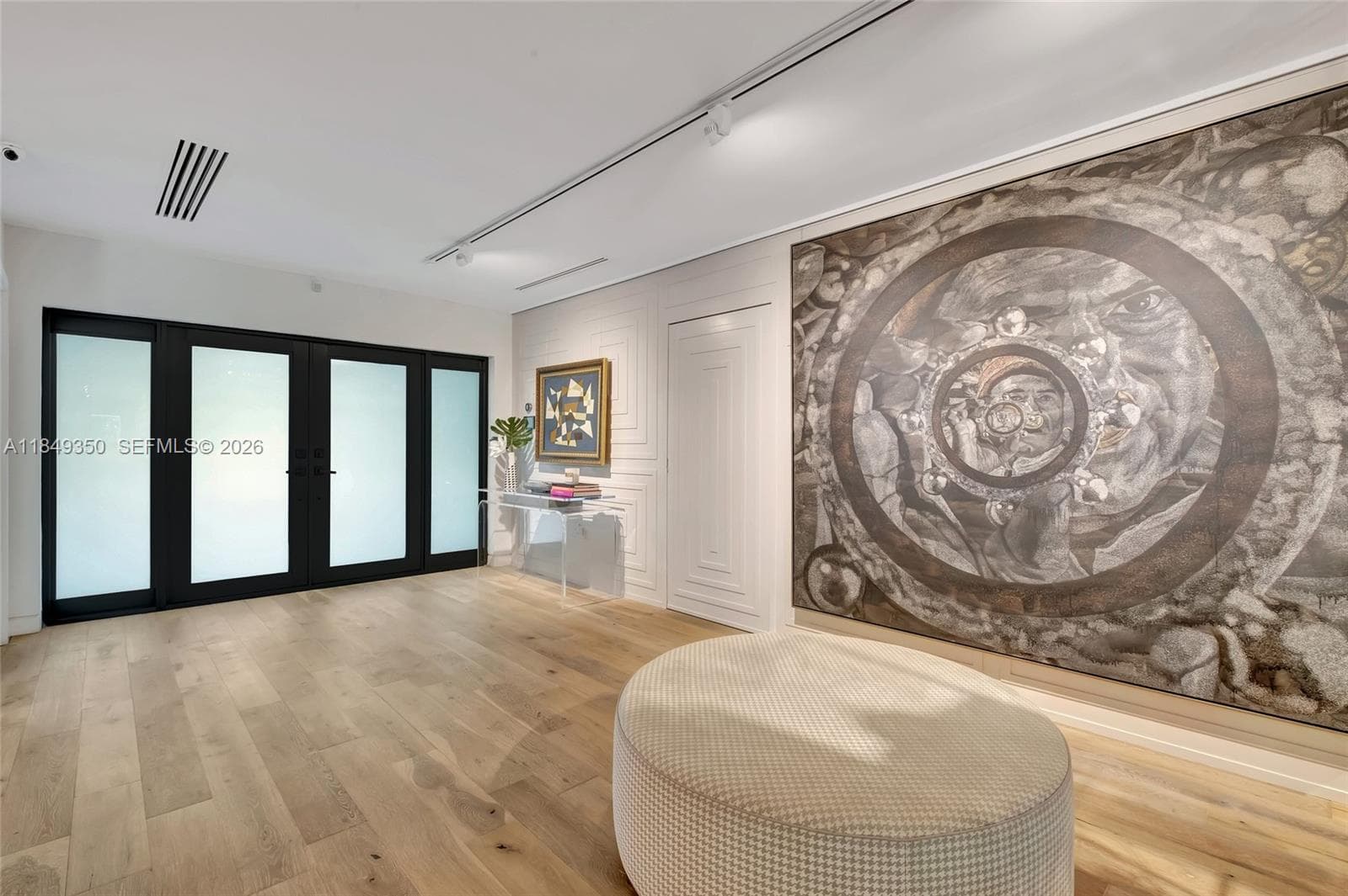 2152 Prairie Ave, Miami Beach FL 33139 — 17