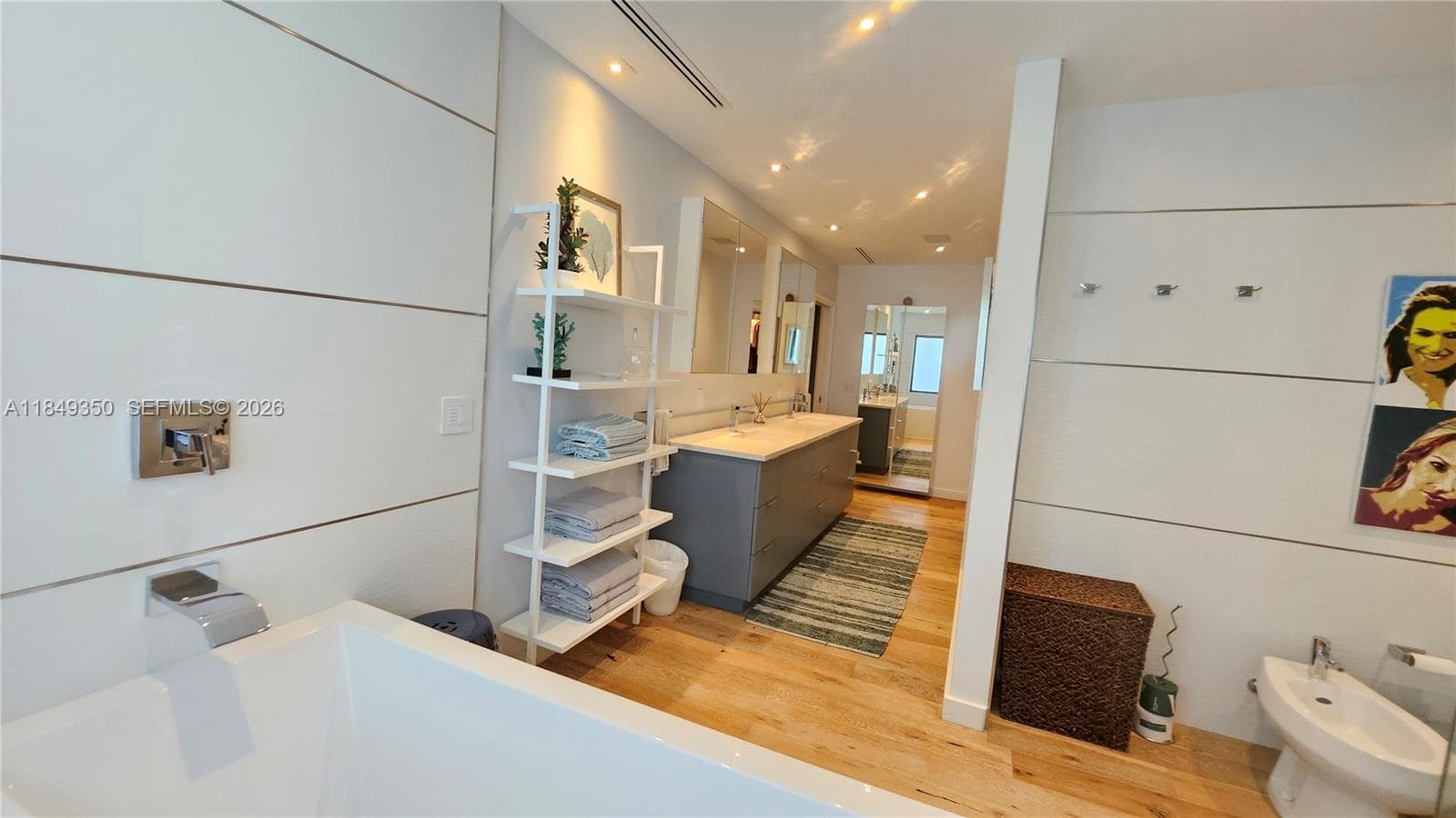 2152 Prairie Ave, Miami Beach FL 33139 — 43