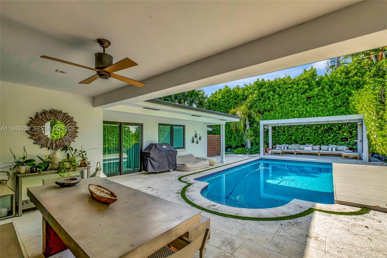 2152 Prairie Ave, Miami Beach FL 33139 — 61