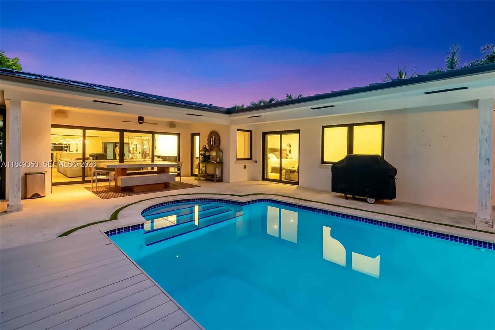 2152 Prairie Ave, Miami Beach FL 33139 — 82