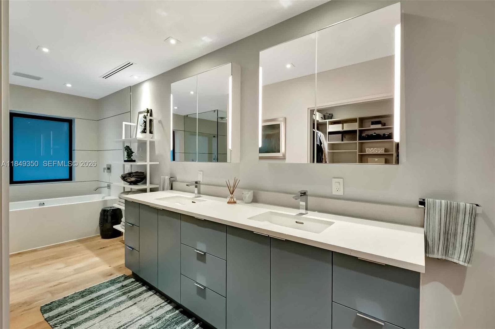 2152 Prairie Ave, Miami Beach FL 33139 — 39