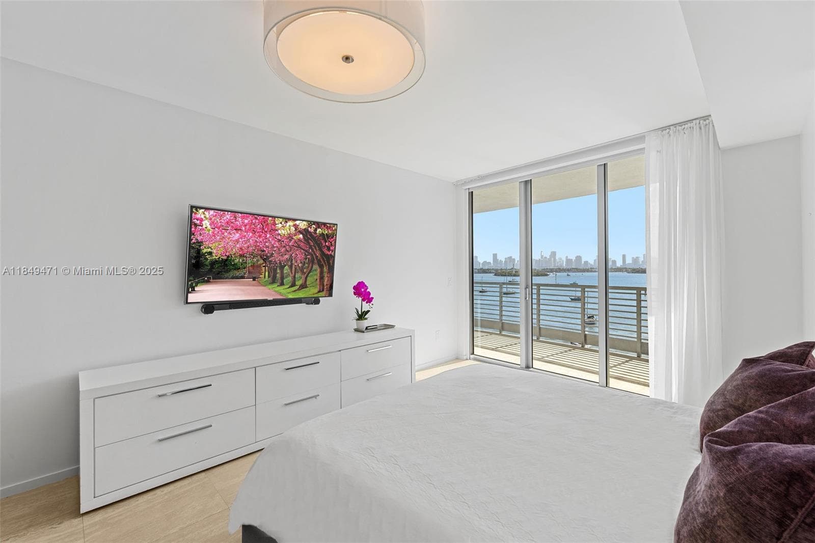 1445 16th St # 602, Miami Beach FL 33139 — 23