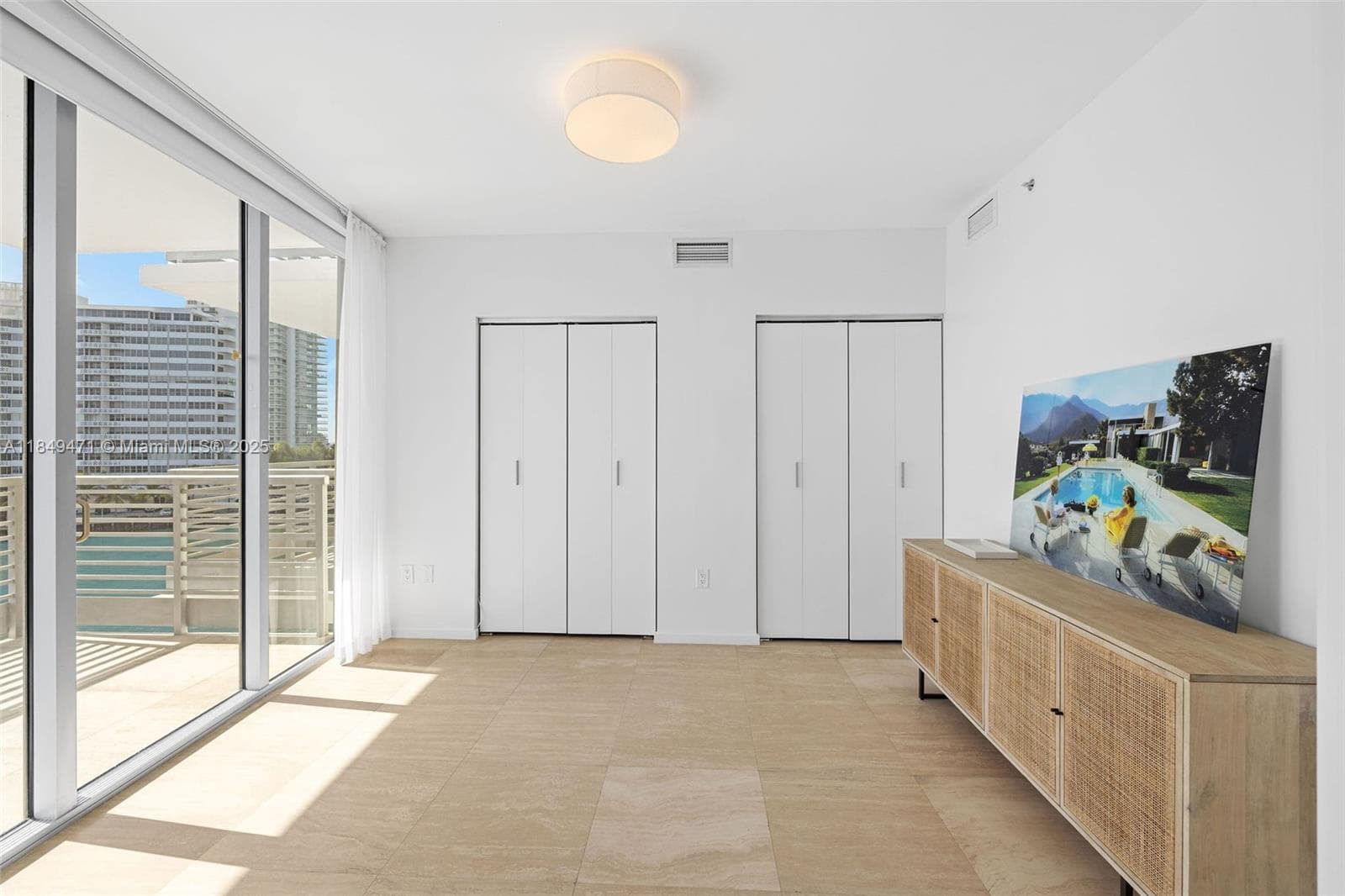 1445 16th St # 602, Miami Beach FL 33139 — 16