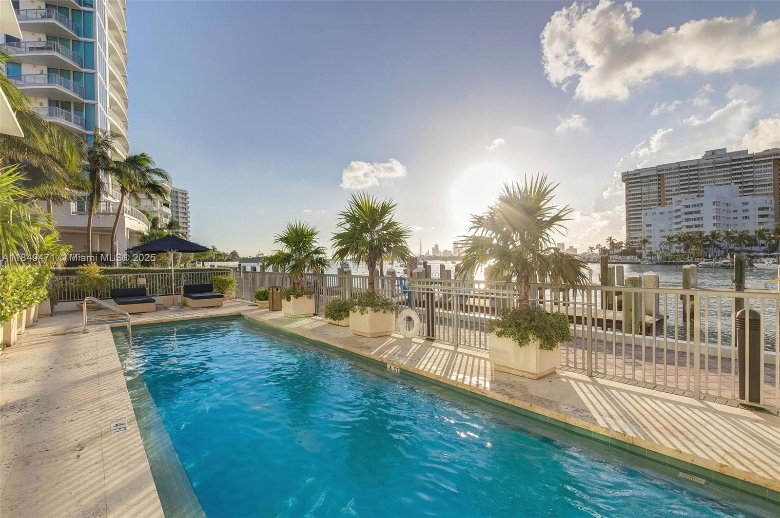 1445 16th St # 602, Miami Beach FL 33139 — 55